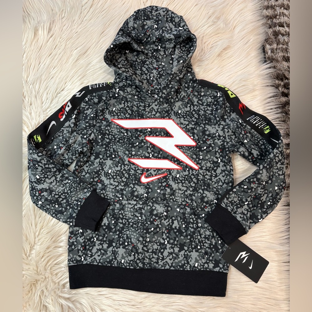 NIKE Boys Black and Grey Hoodie Size 7